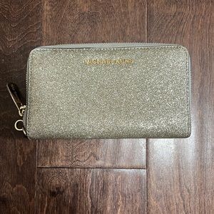 Michael Kors Glitter Wallet